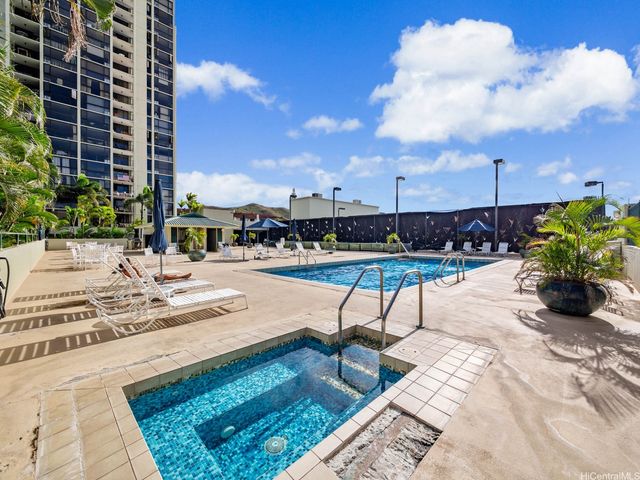 322 Aoloa Street 810, Kailua, HI 96734