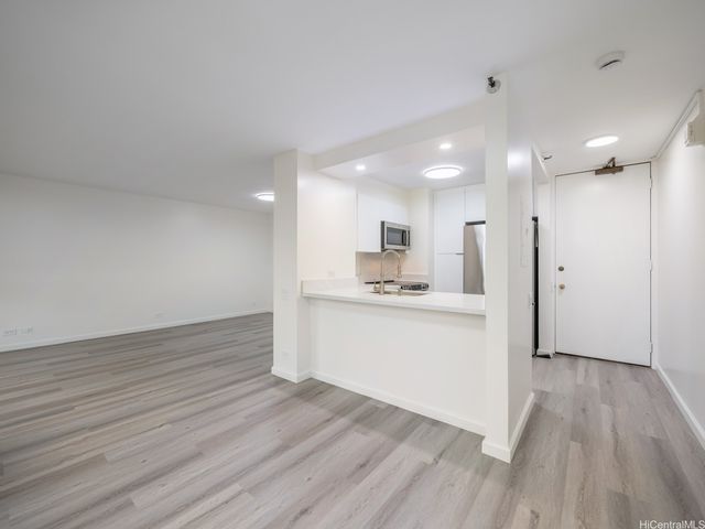 322 Aoloa Street 810, Kailua, HI 96734