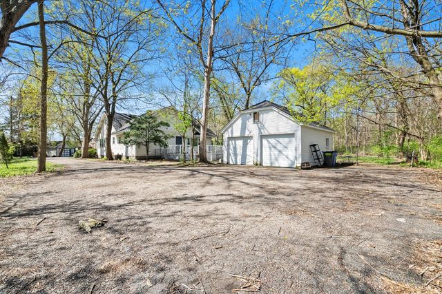 32W266 Glos Street, Wayne, IL 60184