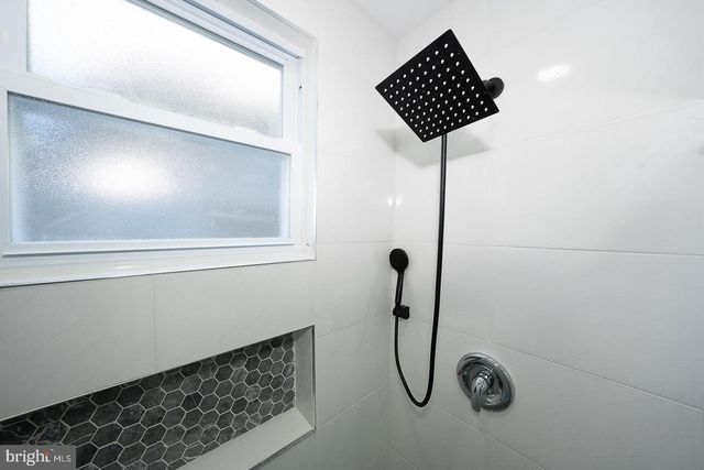 100 ENGLEWOOD RD, Upper Darby, PA 19082