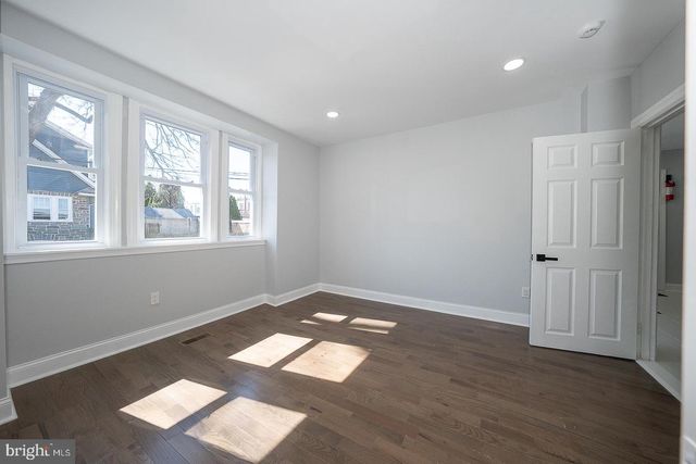 100 ENGLEWOOD RD, Upper Darby, PA 19082