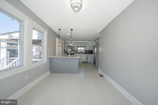 100 ENGLEWOOD RD, Upper Darby, PA 19082