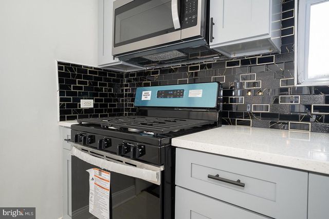 100 ENGLEWOOD RD, Upper Darby, PA 19082