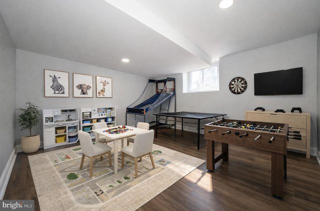 100 ENGLEWOOD RD, Upper Darby, PA 19082