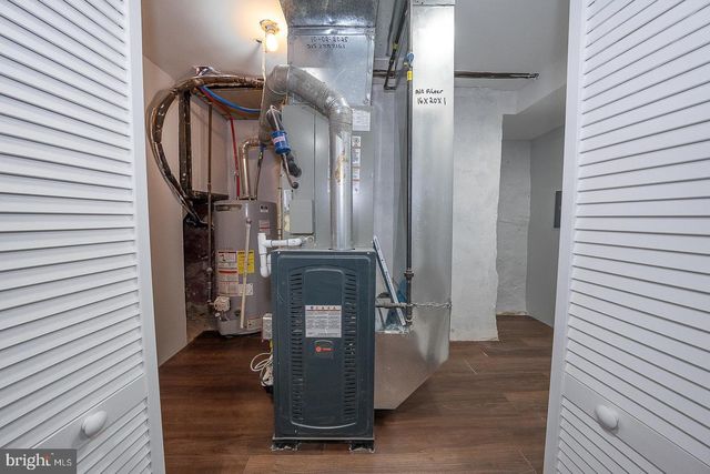 100 ENGLEWOOD RD, Upper Darby, PA 19082