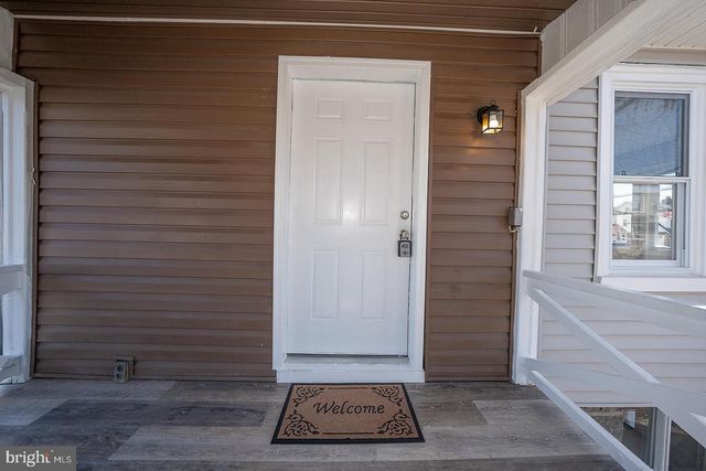 100 ENGLEWOOD RD, Upper Darby, PA 19082