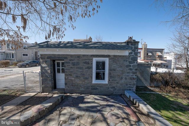 100 ENGLEWOOD RD, Upper Darby, PA 19082