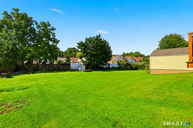 168 Kenwood Avenue, Stratford, CT 06614