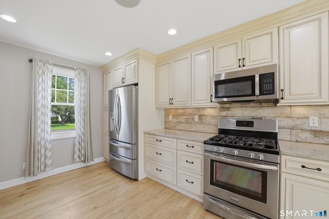 168 Kenwood Avenue, Stratford, CT 06614