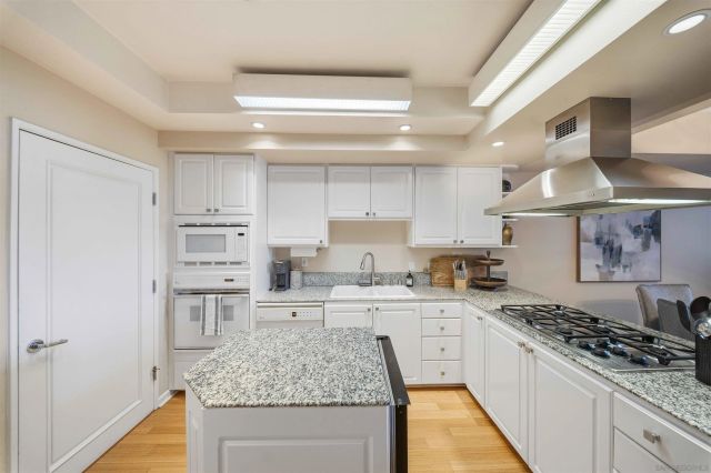 1101 1st Street 101, Coronado, CA 92118