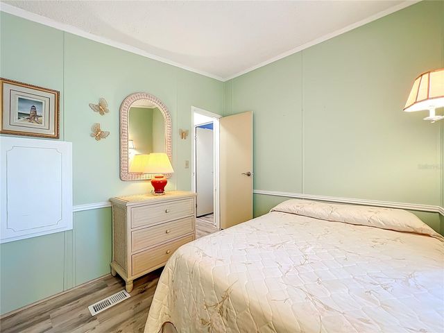 698 CINDI AVENUE, Leesburg, FL 34788