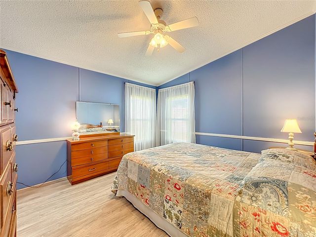 698 CINDI AVENUE, Leesburg, FL 34788