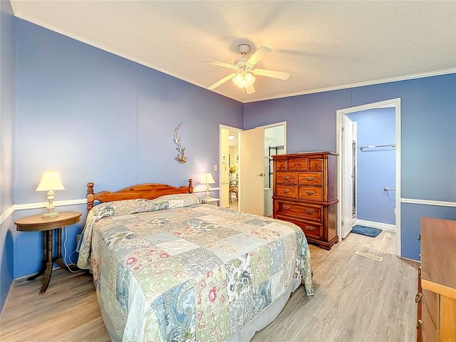 698 CINDI AVENUE, Leesburg, FL 34788