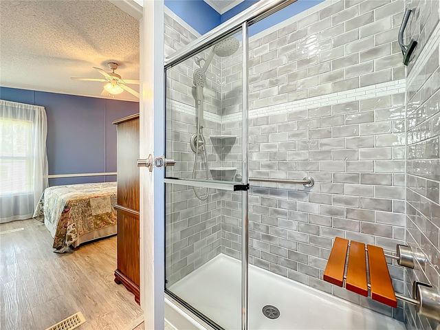 698 CINDI AVENUE, Leesburg, FL 34788