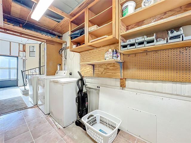 698 CINDI AVENUE, Leesburg, FL 34788