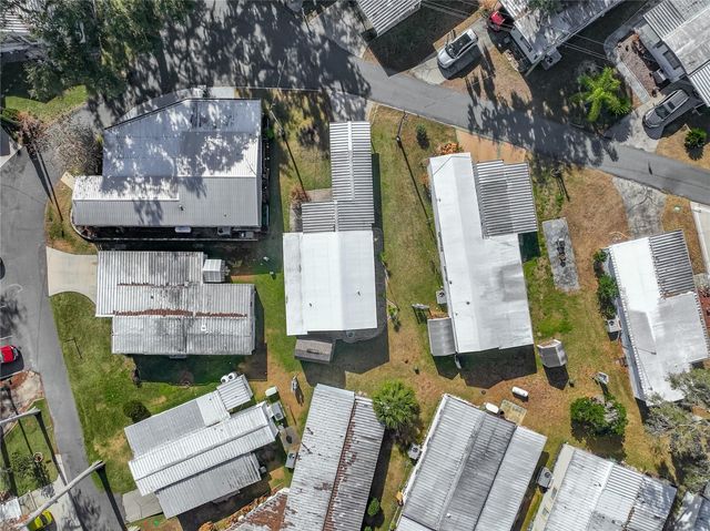 698 CINDI AVENUE, Leesburg, FL 34788