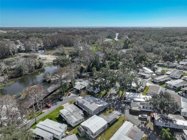 698 CINDI AVENUE, Leesburg, FL 34788