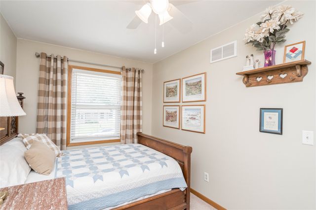 5815 SW 4th Street, Des Moines, IA 50315