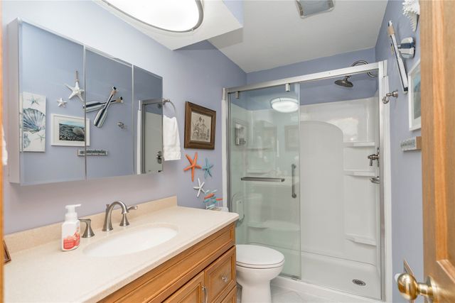 5815 SW 4th Street, Des Moines, IA 50315