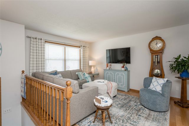 5815 SW 4th Street, Des Moines, IA 50315