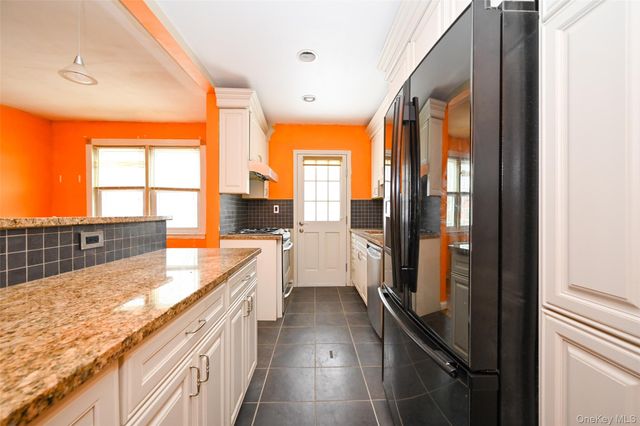 75-05 168th Street, Fresh Meadows, NY 11366