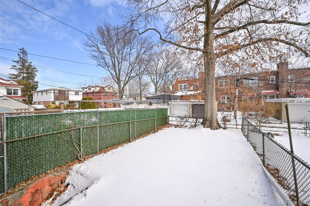 75-05 168th Street, Fresh Meadows, NY 11366