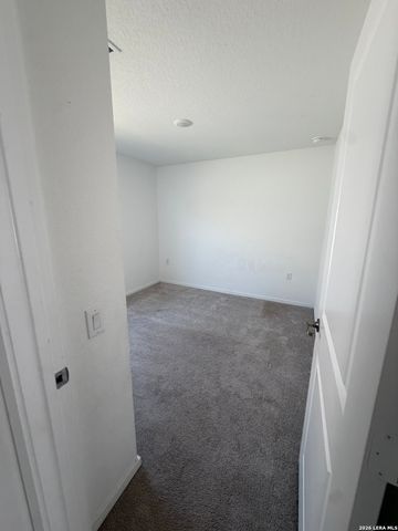1019 SNEDEKER DR, San Antonio, TX 78221