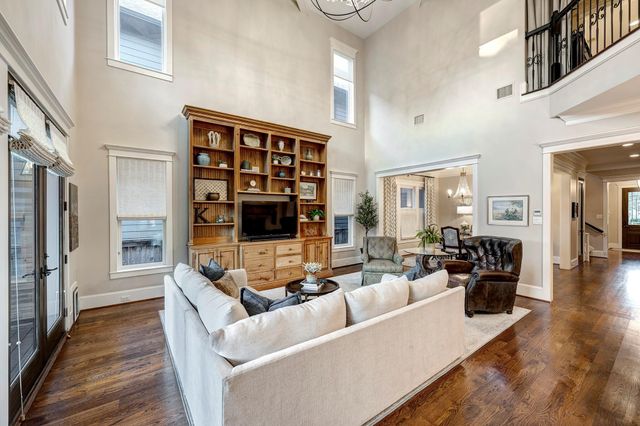 2219 Arlington Street, Houston, TX 77008