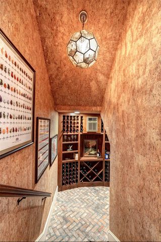 2219 Arlington Street, Houston, TX 77008