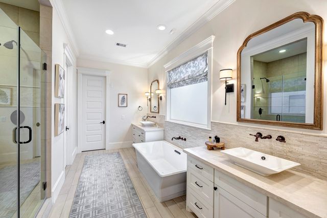 2219 Arlington Street, Houston, TX 77008