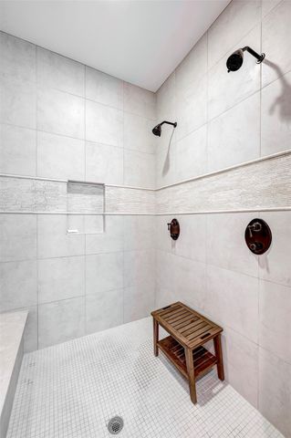 2219 Arlington Street, Houston, TX 77008