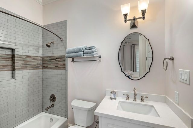 2219 Arlington Street, Houston, TX 77008