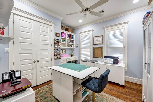 2219 Arlington Street, Houston, TX 77008