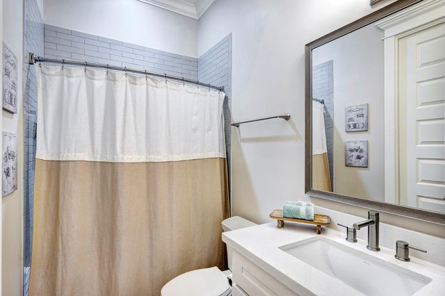 2219 Arlington Street, Houston, TX 77008