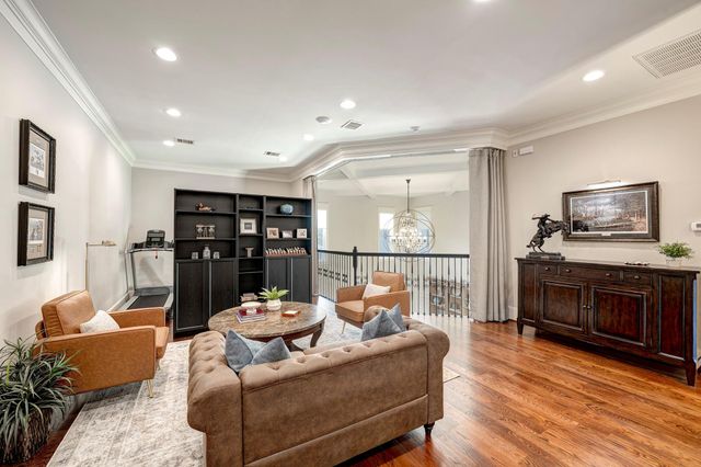 2219 Arlington Street, Houston, TX 77008