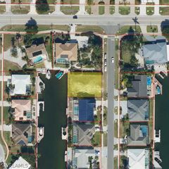 80 Lamplighter DR, Marco Island, FL 34145