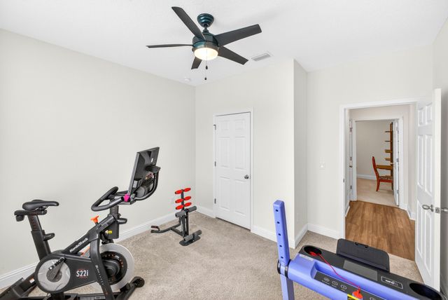247 E Sky Way, Freeport, FL 32439