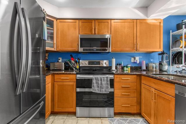 7387 Radcliff Drive 47, West Bloomfield, MI 48322