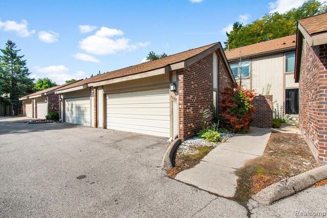 7387 Radcliff Drive 47, West Bloomfield, MI 48322