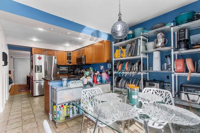 7387 Radcliff Drive 47, West Bloomfield, MI 48322