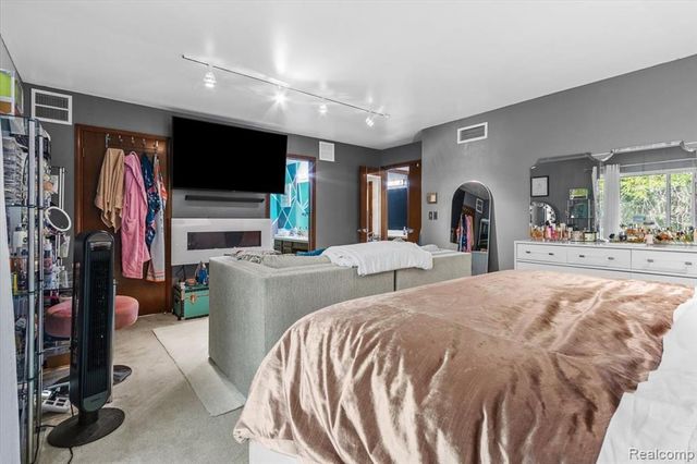 7387 Radcliff Drive 47, West Bloomfield, MI 48322