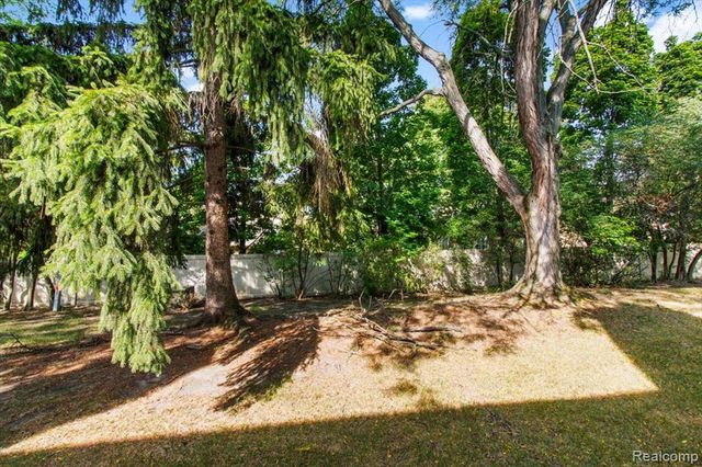 7387 Radcliff Drive 47, West Bloomfield, MI 48322