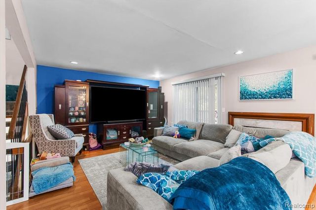 7387 Radcliff Drive 47, West Bloomfield, MI 48322