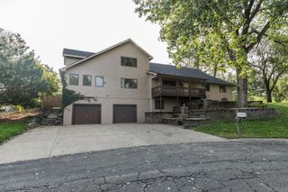 133 E Lake Dr, Salina, KS 67401