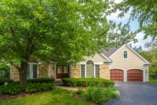 4638 Twin Lakes Lane, Long Grove, IL 60047