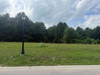 109 Stone Crest Boulevard, Bedford, IN 47421