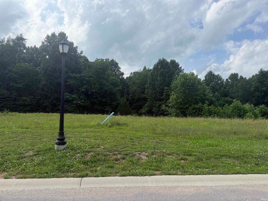 109 Stone Crest Boulevard, Bedford, IN 47421