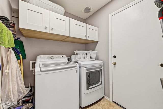 10710 E WALLFLOWER Lane, Florence, AZ 85132
