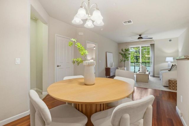 4388 El Camino Real 309, Los Altos, CA 94022