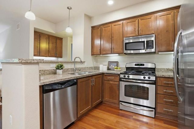 4388 El Camino Real 309, Los Altos, CA 94022